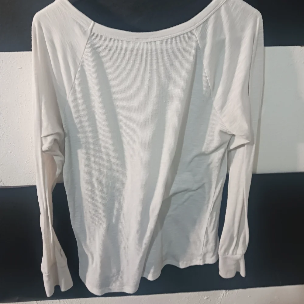 No Boundaries Women Pocket Basic Long Sleeve Shirt - Picture 7 of 8